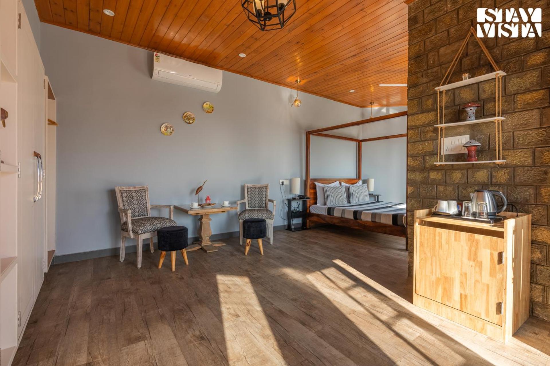 Stayvista At Serene With Outdoor Bonfire Barog Exterior photo