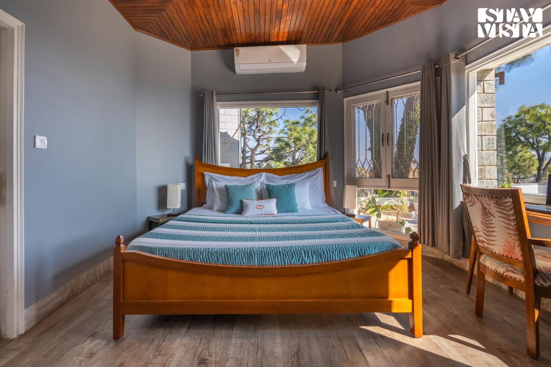 Stayvista At Serene With Outdoor Bonfire Barog Exterior photo